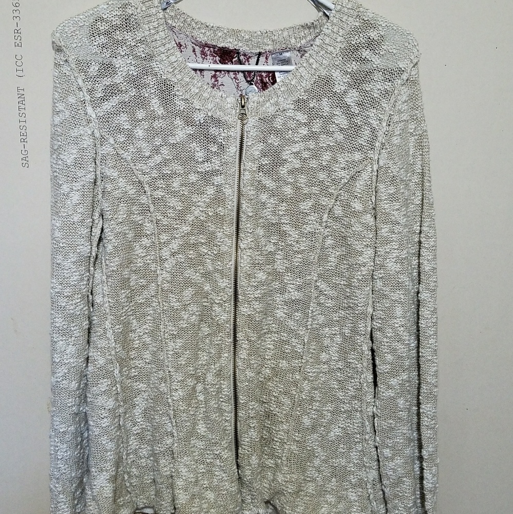 BKE zip up sweater